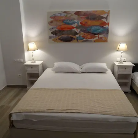 Naxos Lane Center * Naxos City