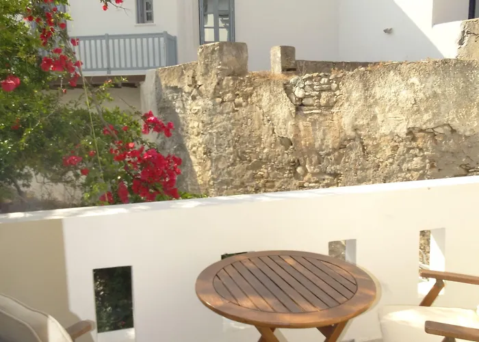 Naxos Lane Center * Naxos City