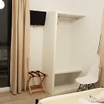 Naxos Lane Center Apartment